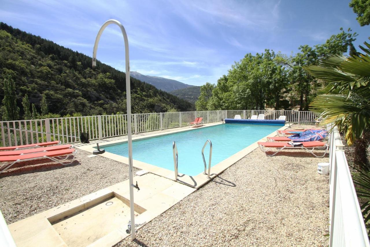 Chambre Une Fenetre Sur Le Ventoux La Clue Plaisians Esterno foto