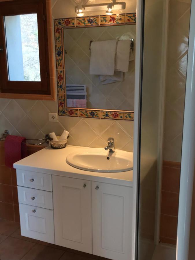 Chambre Une Fenetre Sur Le Ventoux La Clue Plaisians Esterno foto